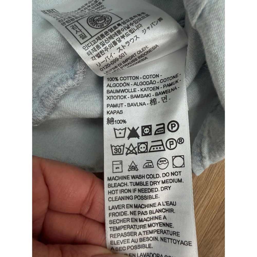 Levi's Made & Crafted Chambray Button Shirt Light… - image 6